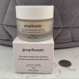Goop Beauty Microderm Instant Glow Exfoliator